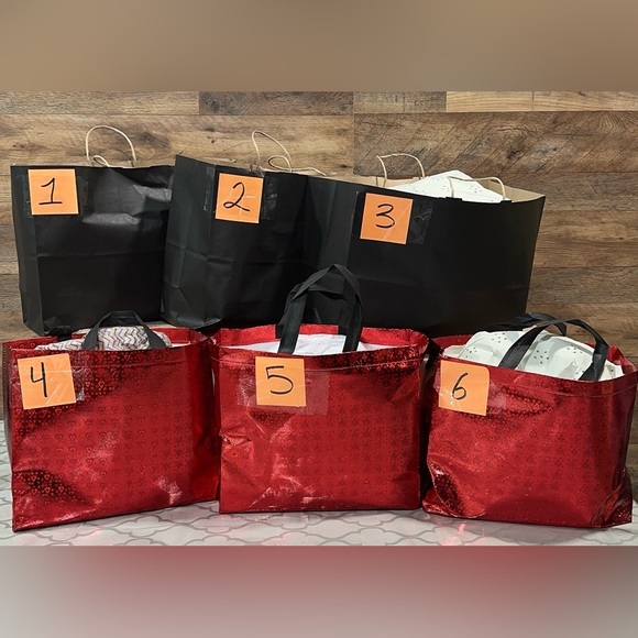 mystery bag bundle - Picture 4 of 12